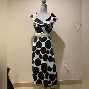 Gorgeous polka dot dress.
